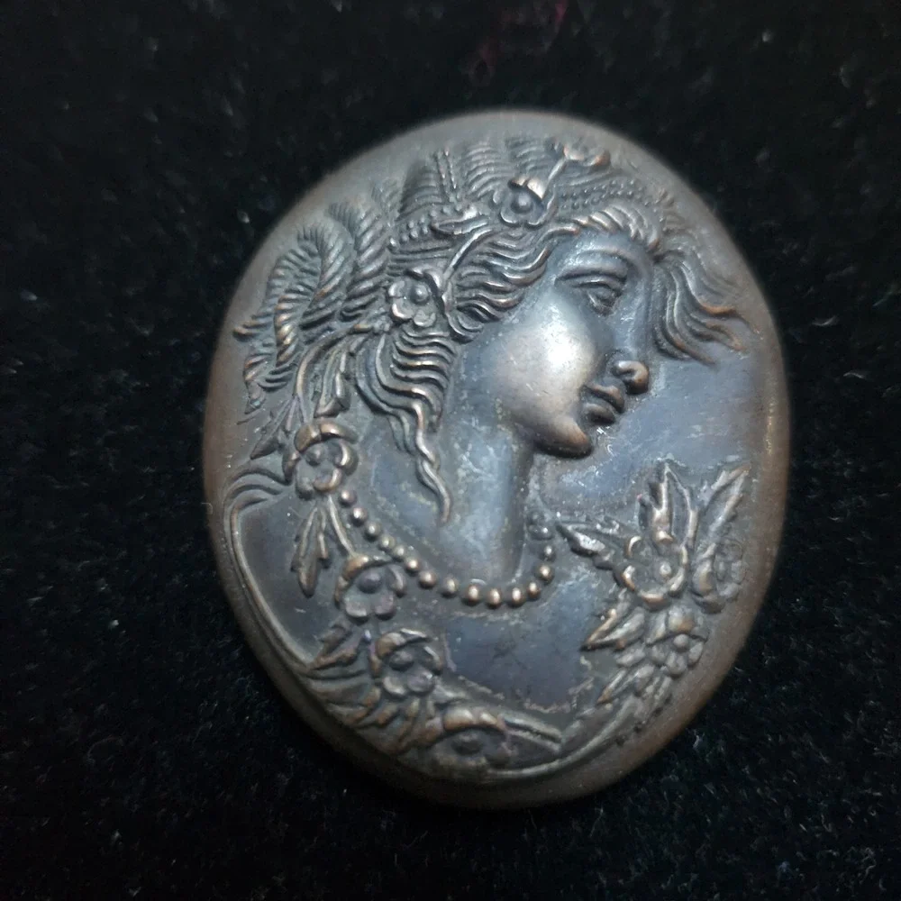 Crowning Touch Collection Vintage Art‎ Nouveau Style Woman Profile Wall Plaque
